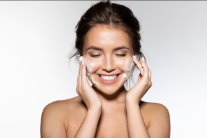 BẠN CÓ ĐANG RỬA SỮA RỬA MẶT ĐÚNG CÁCH?