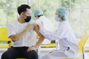 LƯU Ý KHI TIÊM VẮC XIN PHÒNG BỆNH CÚM 